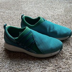 Merrell laceless sneakers